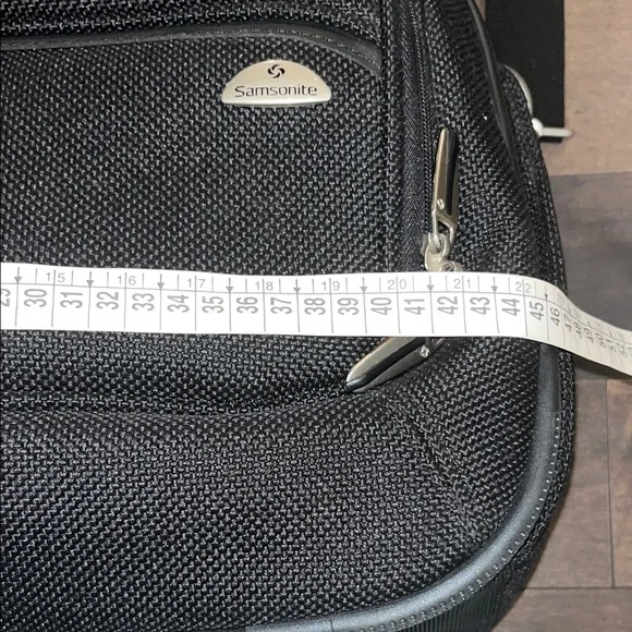 Samsonite Weekender - Picture 13 of 16